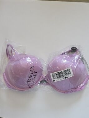 Victoria's Secret Lavender Satin Molded Push-Up Bra